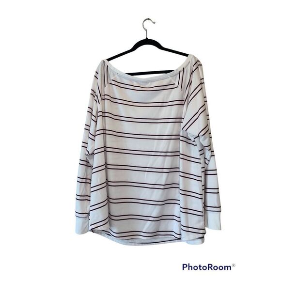 Torrid Women's White Purple Striped Off Shoulder Long Sleeve Active Top Size 4 - Picture 3 of 5